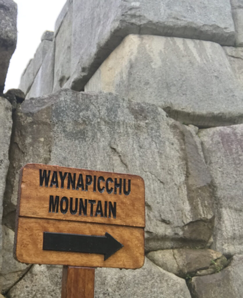 Sign leading to Waynapicchu